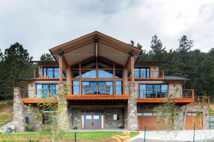 treehouse property